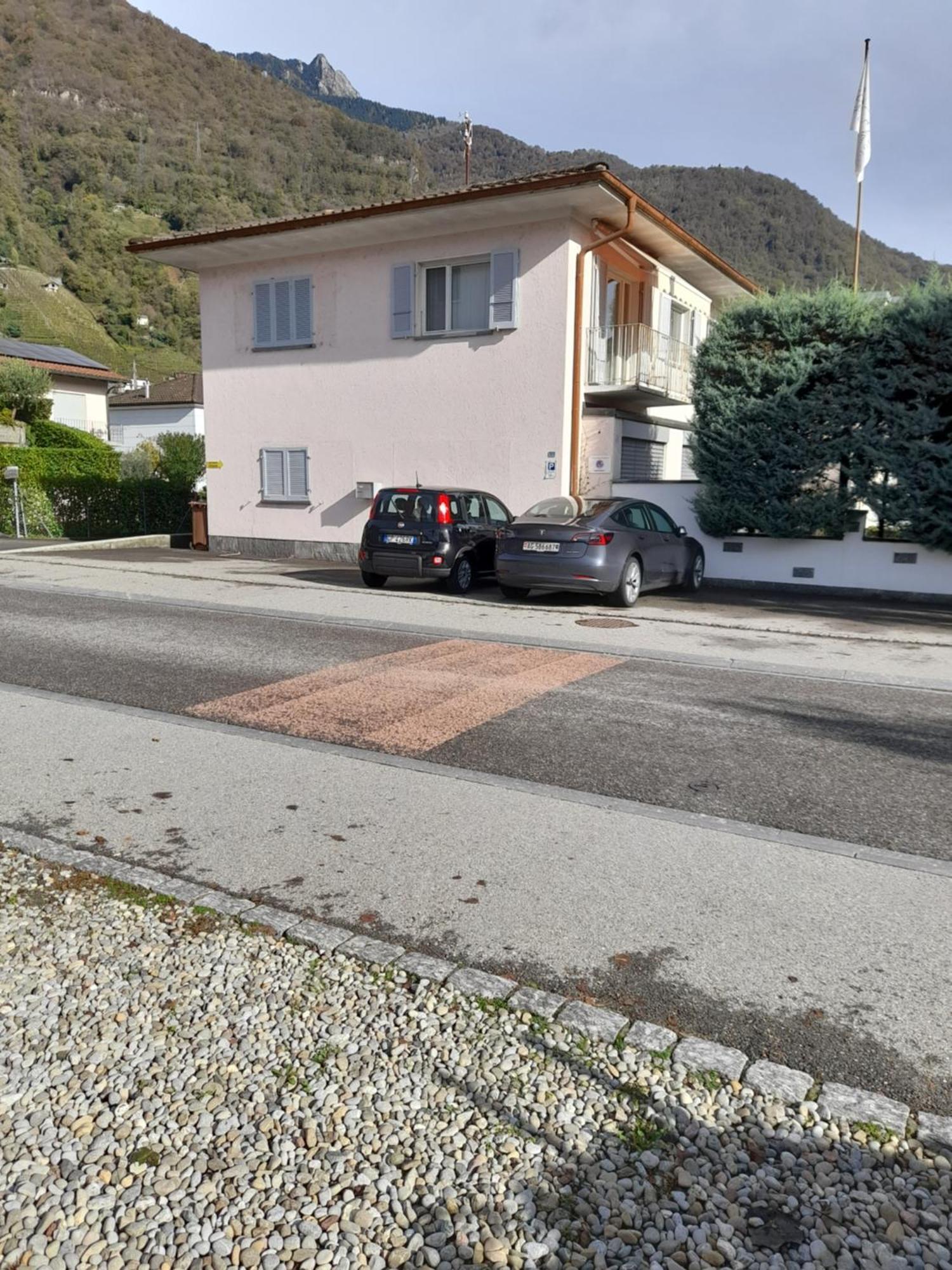 Garni Elisabetta Hotell Gordola Eksteriør bilde